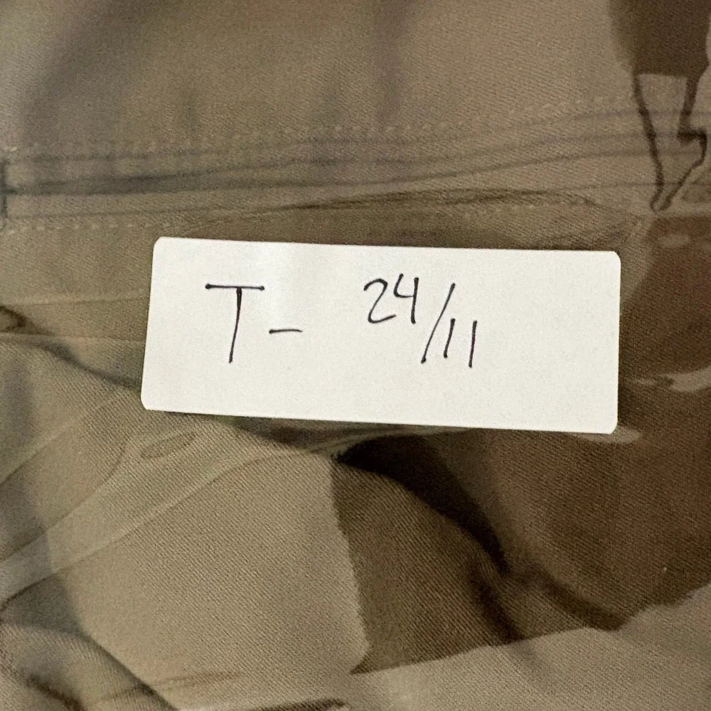 Haggar Dress Pants Mens 30x30 Brown Excellent Pleated Cuffed Black Label Trouser